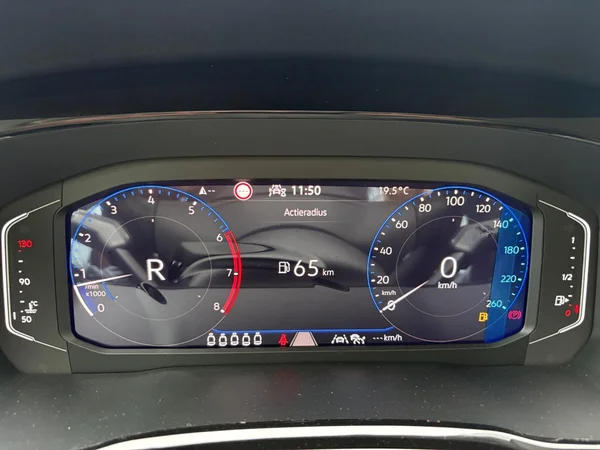 VOLKSWAGEN Touran (2026) — foto 6 van 24