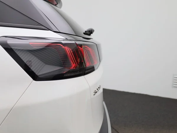 Peugeot 3008 (2021) — foto 38 van 46