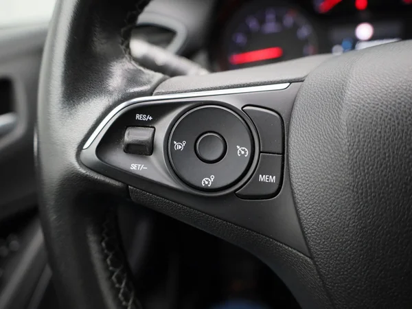 Opel Crossland (2021) — foto 9 van 35