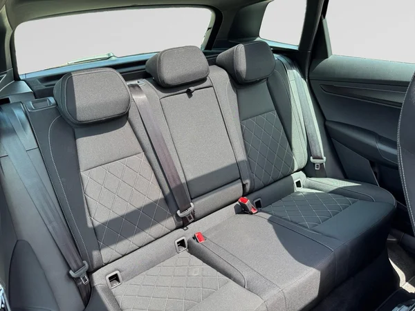 SKODA Karoq (2026) — foto 5 van 21