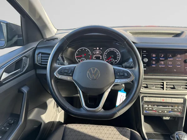 VOLKSWAGEN T-Cross (2022) — foto 8 van 13