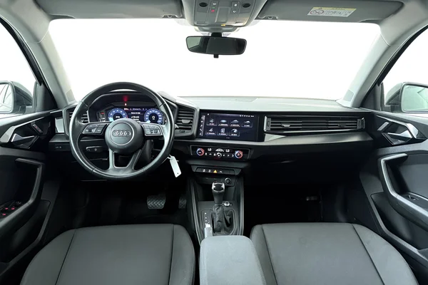 Audi A1 sportback (2023) — foto 22 van 22
