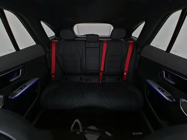 Mercedes-Benz EQE (2025) — foto 9 van 11