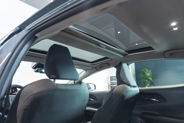 Toyota Prius (2024) — foto 7 van 37