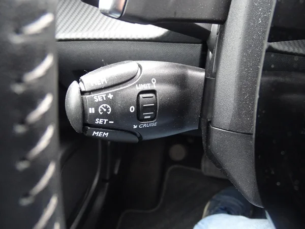 Peugeot 2008 (2023) — foto 15 van 27