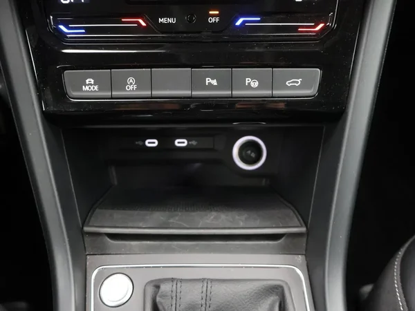 Volkswagen Touran (2025) — foto 6 van 31