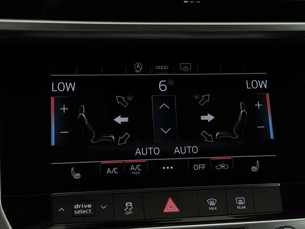 AUDI A6 (2021) — foto 18 van 32