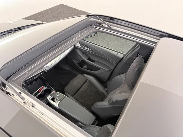 BMW 225 (2023) — foto 29 van 36