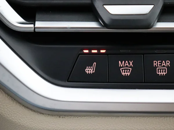 BMW 330 (2021) — foto 18 van 31