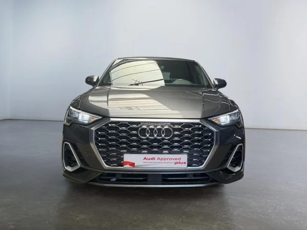 AUDI Q3 Sportback (2021) — foto 21 van 27