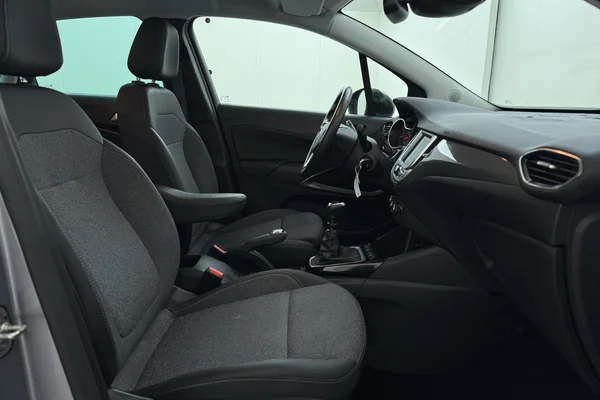 Opel Crossland (2022) — foto 15 van 17