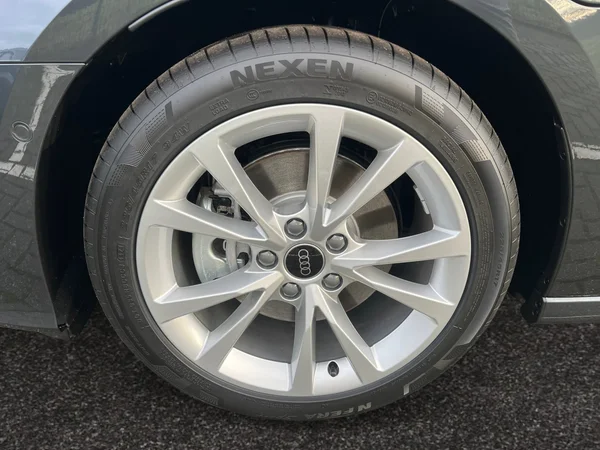 AUDI A3 Sportback PHEV (2025) — foto 11 van 24