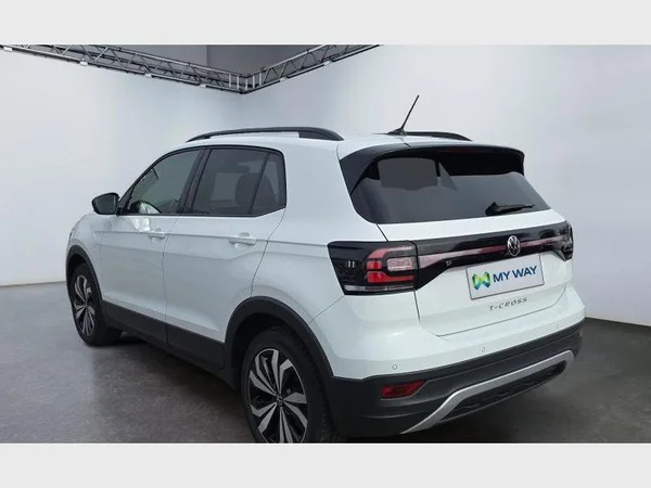 Volkswagen T-Cross (2023) — foto 25 van 28