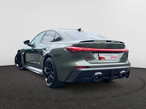 AUDI RS 5 PHEV (2026) — foto 12 van 24