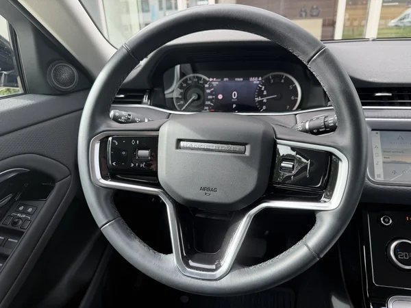 Land Rover Range Rover Evoque (2023) — foto 2 van 26