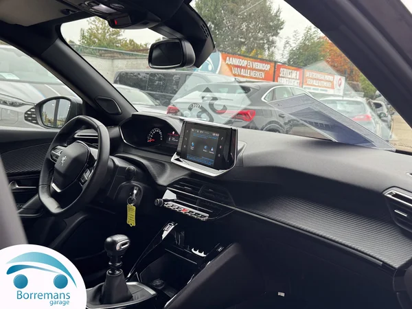 Peugeot 2008 (2023) — foto 14 van 45