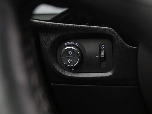 Opel Corsa-e (2022) — foto 19 van 37