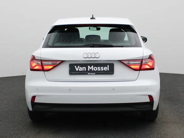 Audi A1 Sportback (2023) — foto 35 van 39