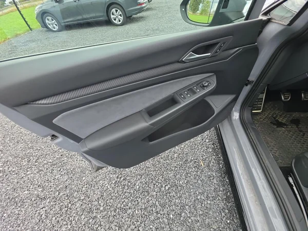VOLKSWAGEN Golf VIII SW (2022) — foto 7 van 24