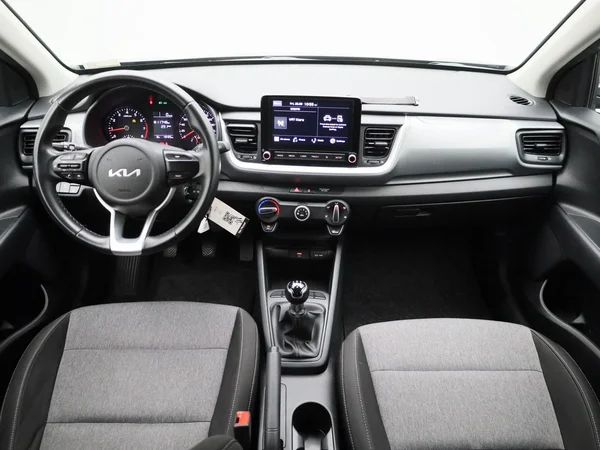 Kia Stonic (2022) — foto 33 van 34