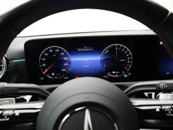 Mercedes-Benz A-Klasse (2023) — foto 8 van 32