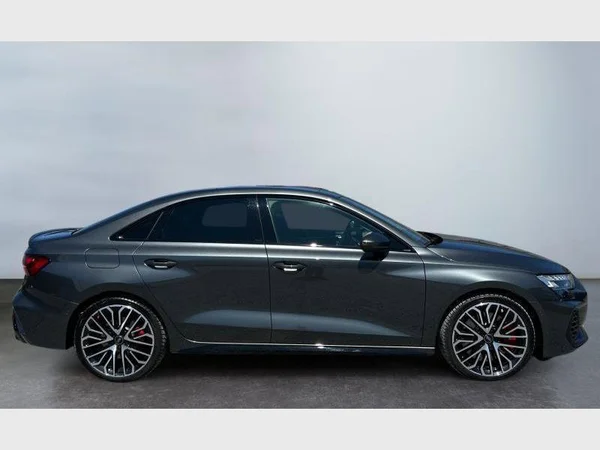 Audi S3 Sedan (2025) — foto 26 van 29