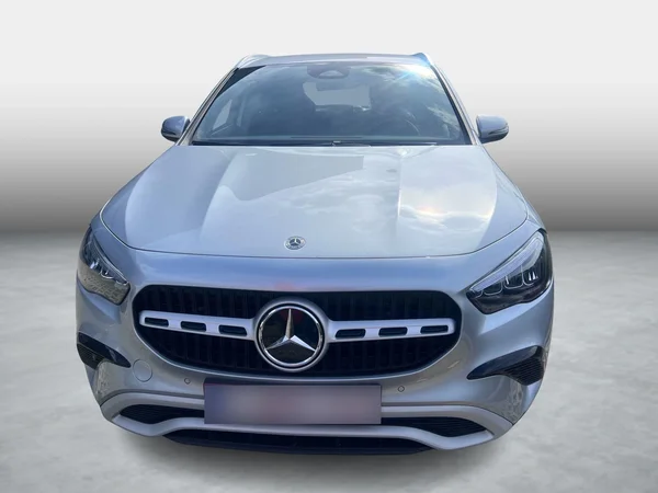 Mercedes-Benz GLA (2025) — foto 16 van 17