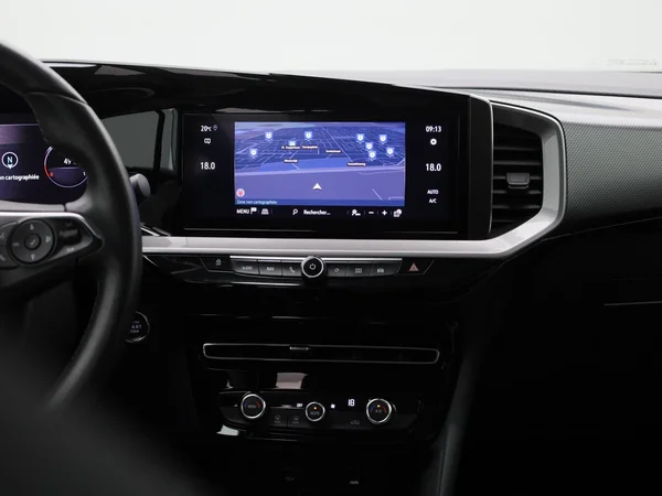 Opel Mokka-e (2023) — foto 39 van 39