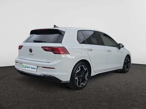 VOLKSWAGEN Golf VIII (2025) — foto 6 van 13