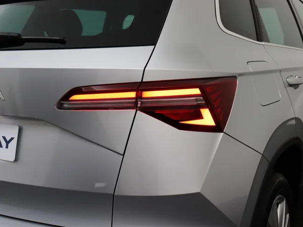 SKODA Karoq (2025) — foto 7 van 18