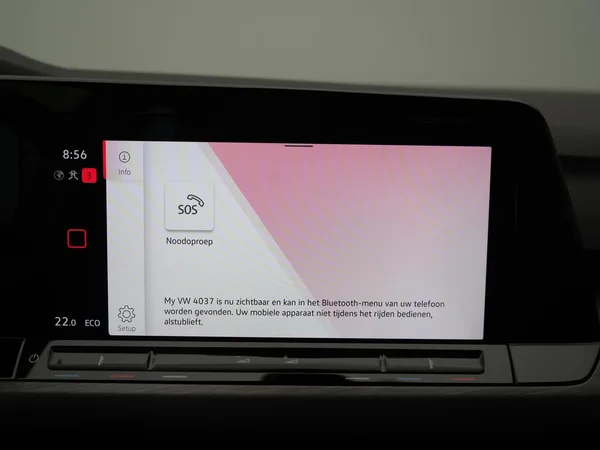 VOLKSWAGEN Golf VIII eHybrid (PHEV) (2022) — foto 14 van 30