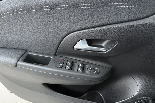 Opel Corsa (2025) — foto 8 van 19