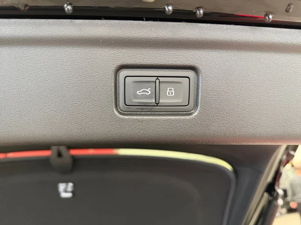 AUDI A6 Sportback e-tron (2026) — foto 2 van 24
