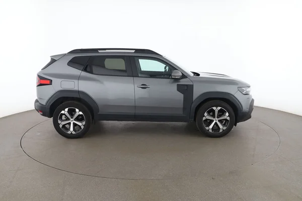 Dacia Duster (2024) — foto 13 van 16