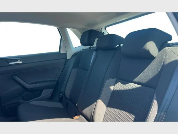 Volkswagen Polo (2023) — foto 16 van 24