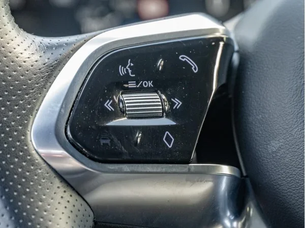 Jaguar E-PACE (2023) — foto 13 van 29