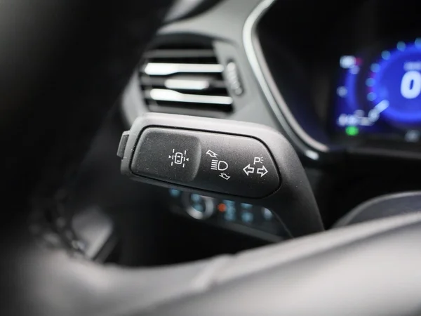 Ford Kuga (2022) — foto 11 van 39