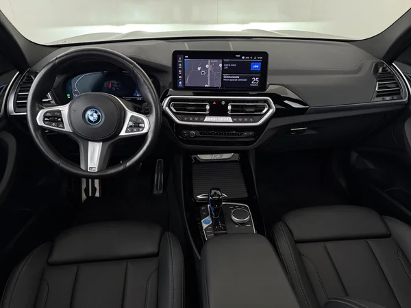 BMW iX3 (2022) — foto 36 van 36