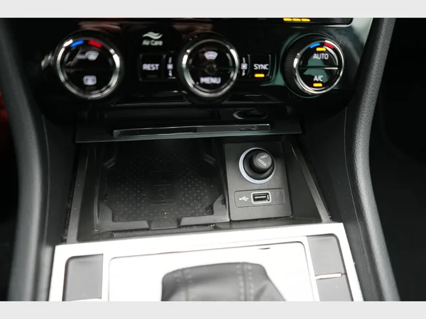 SKODA Superb Combi (2020) — foto 3 van 27