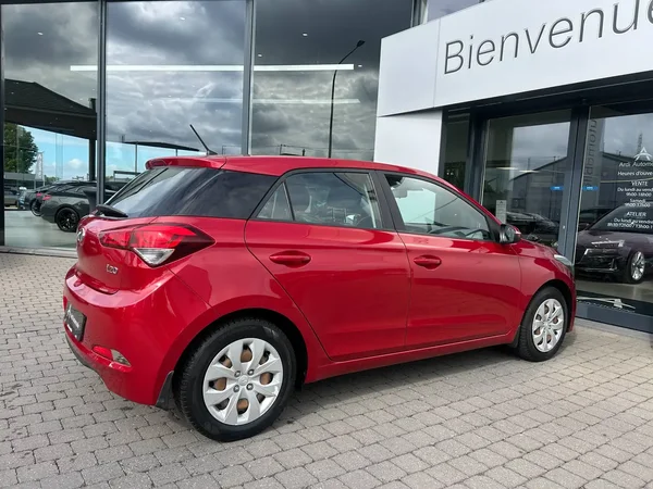 Hyundai I20 (2017) — foto 7 van 16