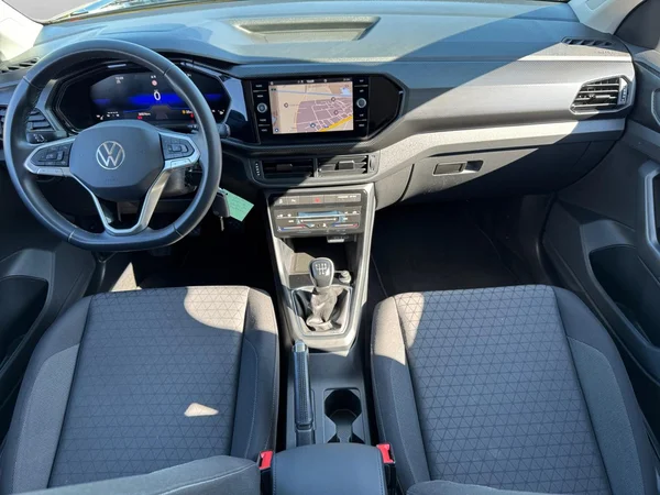 VOLKSWAGEN T-Cross (2023) — foto 4 van 16