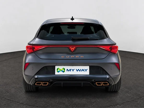 CUPRA Leon (2024) — foto 19 van 22