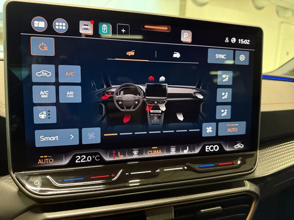 CUPRA Leon ST e-Hybrid (PHEV) (2025) — foto 5 van 19