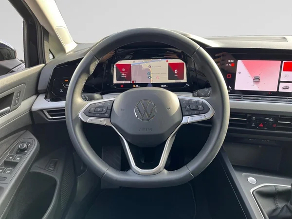 VOLKSWAGEN Golf VIII SW (2025) — foto 3 van 21