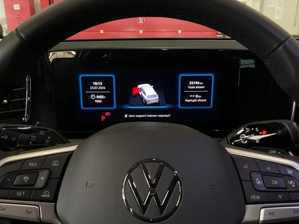 VOLKSWAGEN Passat SW (2025) — foto 6 van 24