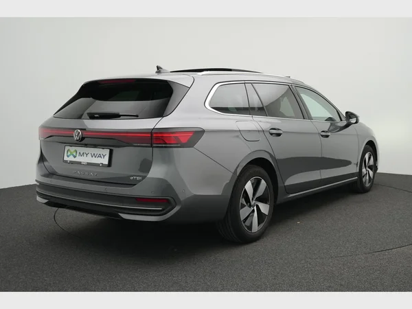 VOLKSWAGEN Passat SW (2025) — foto 28 van 33