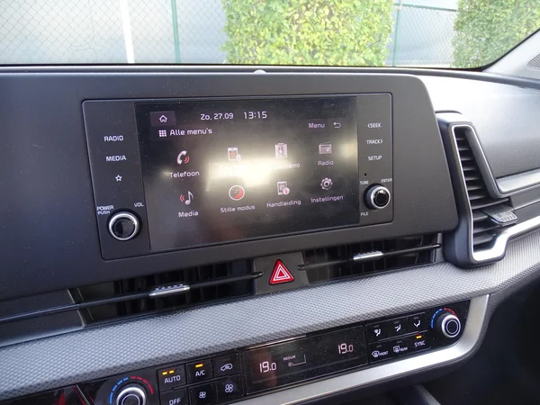 Kia Sportage (2023) — foto 10 van 26