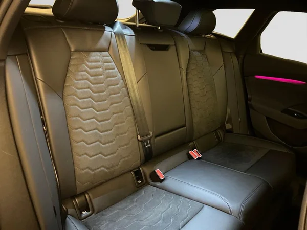 AUDI A6 Avant e-tron (2025) — foto 6 van 15