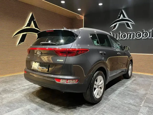 Kia Sportage (2016) — foto 15 van 20