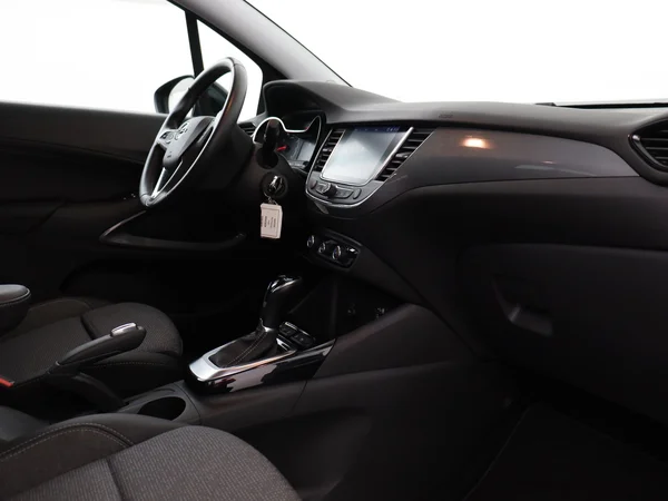OPEL Crossland X (2024) — foto 3 van 26
